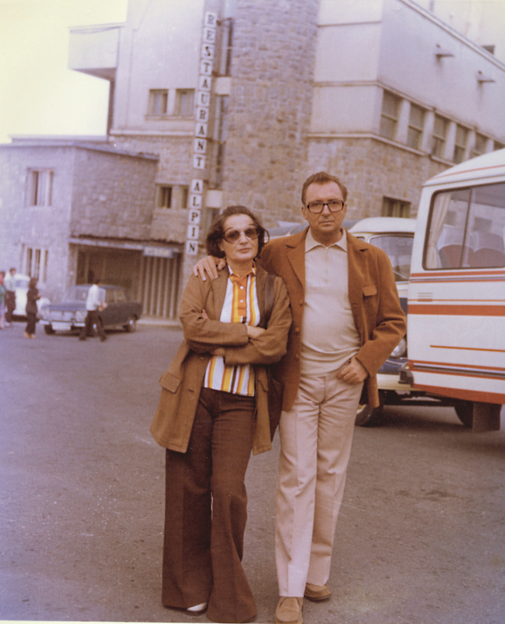 Ion Mihai Pacepa, alături de prima sa soție, Ileana, în anii `60