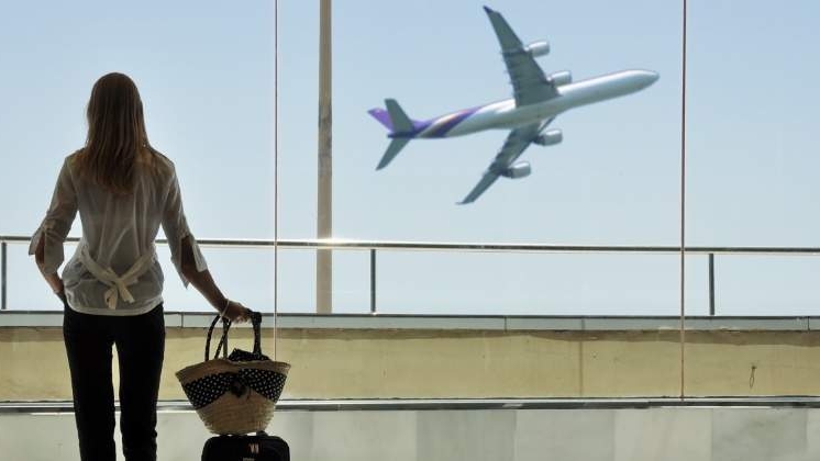 Incident la Otopeni! Un avion a lovit pista, dar a decolat! Decizia sub presiune luată de piloţi