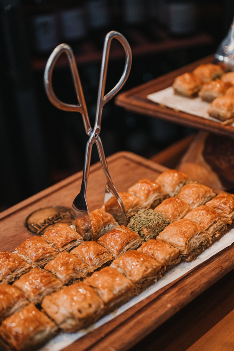 S-a lansat singurul restaurant turcesc de tip fine cuisine din Europa! iMZA nu este doar un nume, ci semnătura lui Ensar Duman!