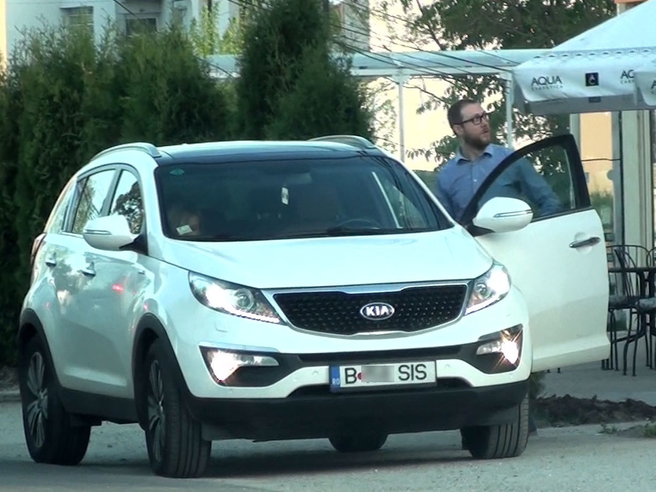 Realizatoarea TV şi iubitul ei au fost împreună la control, iar sarcina pare să meargă foarte bine