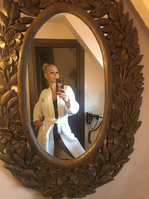 Scandal! Vica a umilit-o public pe fosta soţie a lui Mihai Albu! „Raluca Bădulescu, v-am…”