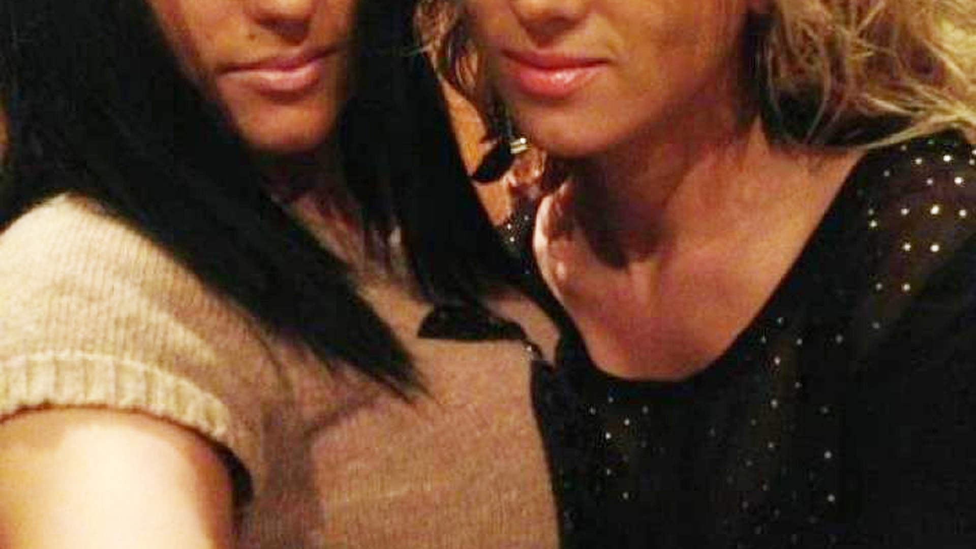 Daca nu era Andreea, hotii tablourilor ar fi fost inca liberi! Vezi ce le-a facut blonda!