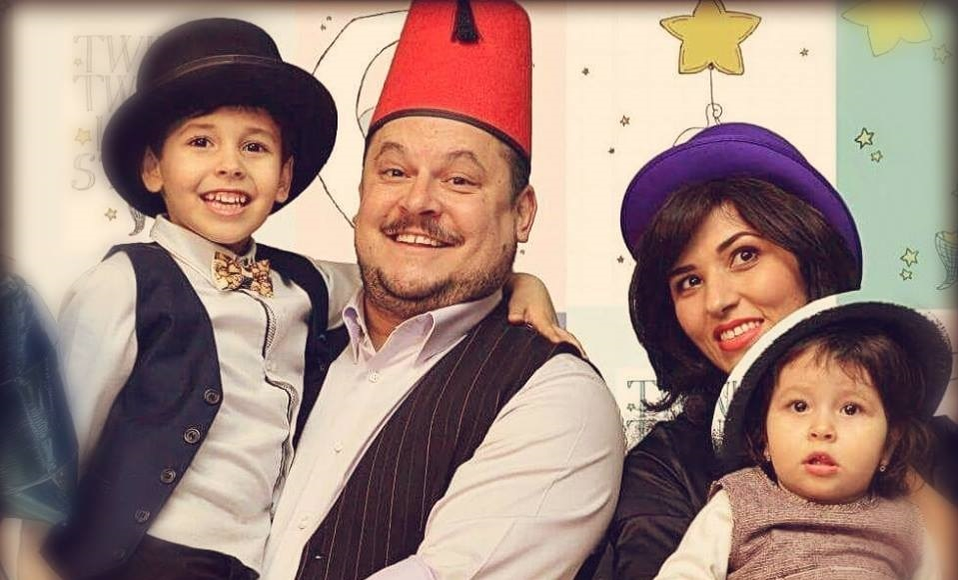 Mihai Bobonete a făcut nunta! Cum arată soţia comediantului în rochie de mireasă