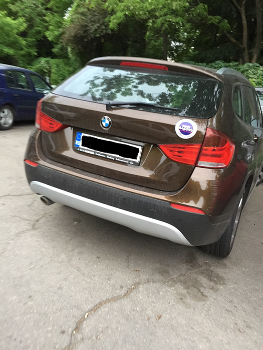 Mașina Marei parcată