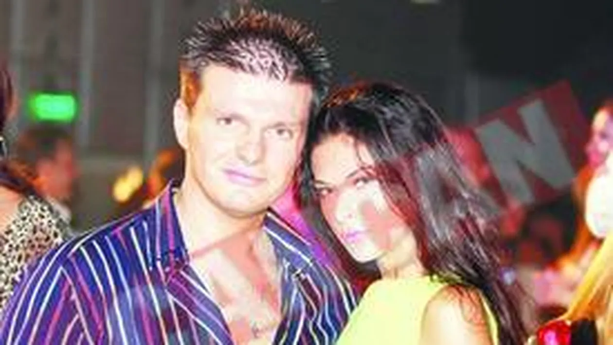 Roxana Ungureanu a maturat pe jos cu Ramona Gabor