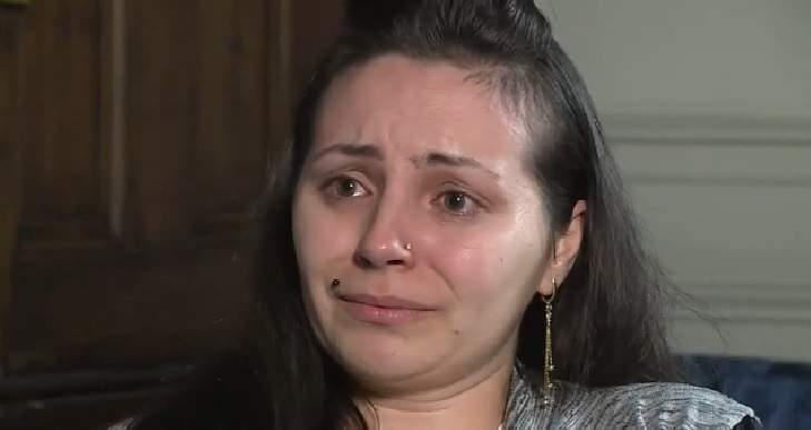 Povestea emoţionantă a româncei care a fost închisă pe nedrept timp de 13 luni în Marea Britanie! Tânăra a născut în închisoare