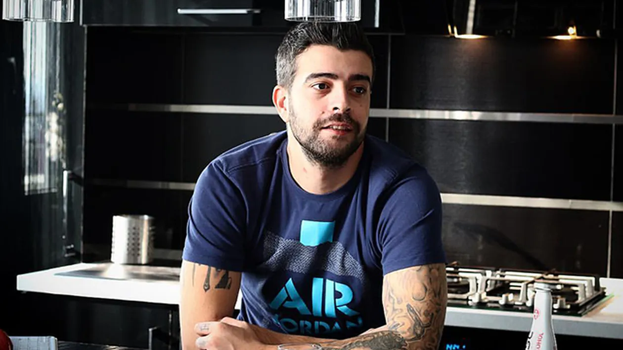 SPEAK, de nerecunoscut! Cum a apărut cântăreţul