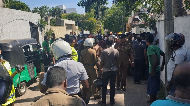 Continuă teroarea în Sri Lanka! O furgonetă, aruncată în aer! Poliția a găsit 87 de detonatoare