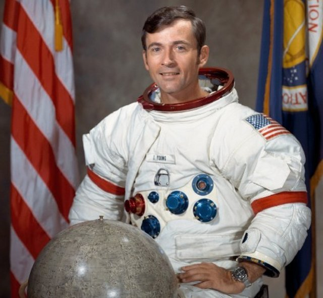 Doliu în SUA! Astronautul John Young, cu două zboruri spre Lună, a murit