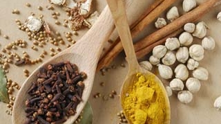 Consuma mai mult peste si seminte ca sa previi bolile cardiovasculare