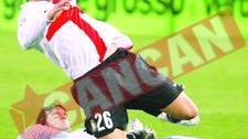 S-a rupt Chivu in minutul 1 si 36 de secunde!
