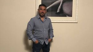 Declaraţii exclusive pentru CANCAN.ro. Soţia lui Costel Corduneanu, adevărul despre starea lui de sănătate: ”S-a prăbuşit pe terenul de tenis şi…”