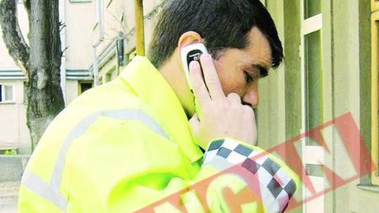 I-a bagat unghiile In ochi unui politist comunitar