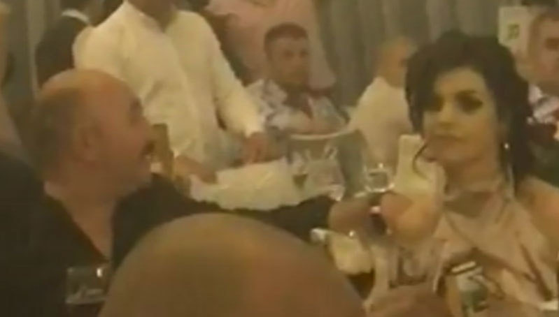 Nuţu Cămătaru a avut aproximativ 300 de invitaţi la botez
