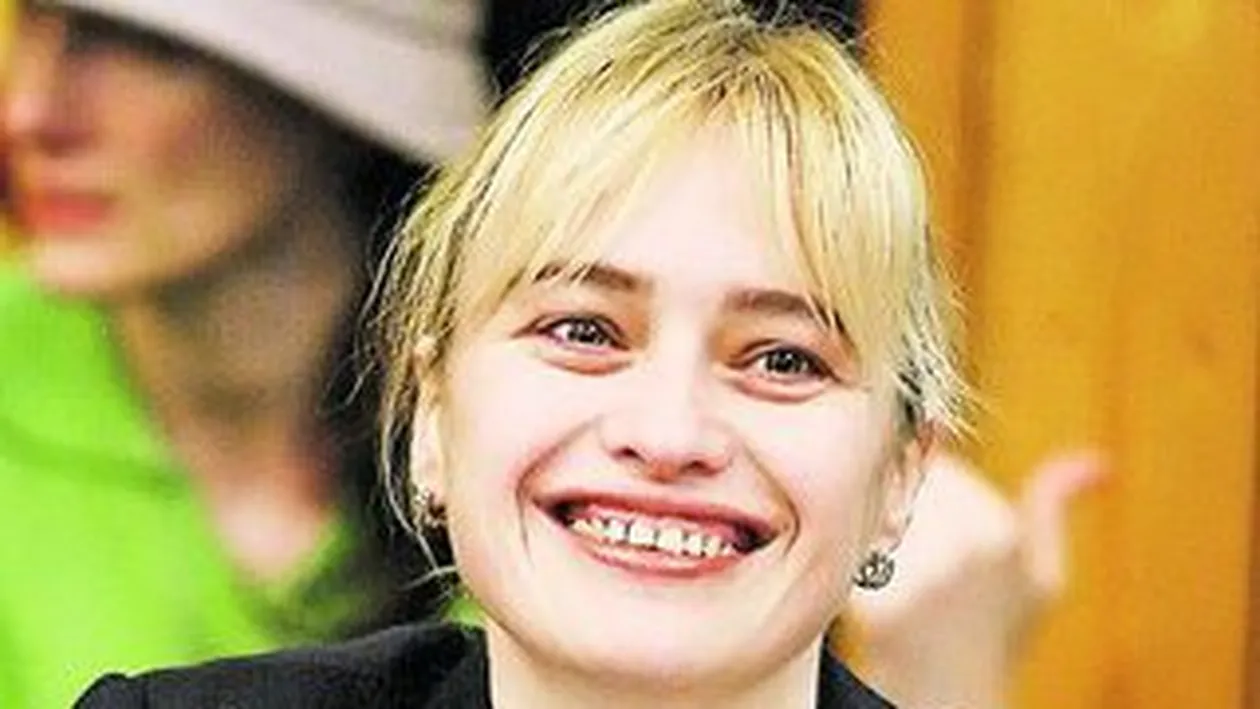 Sotia europarlamentarului Rares Niculescu a depus o actiune de tagada a paternitatii! Copilul lor nu-i si al lui!