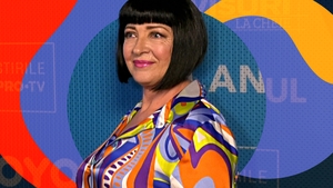 Neti Sandu nu i-a lăsat pe fani să citească în stele și a dezmințit zvonul perucilor: “E natural, observați! E pe bune!”