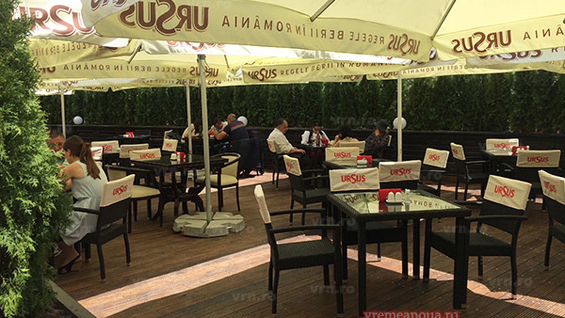 Lovitură pentru vasluieni. Ce se întâmplă cu magazinele şi terasele după ora 22:00. "Dacă vor să funcţioneze..."