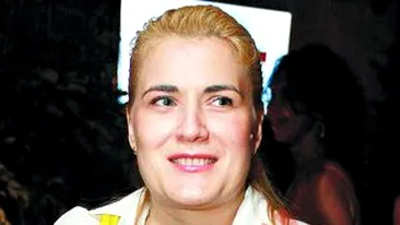 Liana Stanciu: Radioul e ca un partener de viata serios si fidel, iar televiziunea e ca un amant, care te vrea mai mult aranjat si ferchezuit, conteaza mai putin ce spui