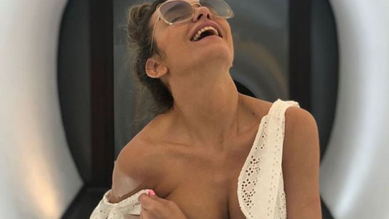 Nu are nicio rușine! Imagini compromițătoare cu Anna Lesko dezbrăcată, făcute publice