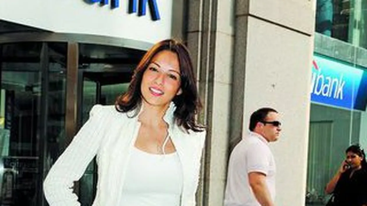 Risca sa fie data afarasi de noii sefi