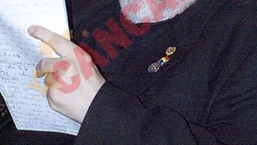 Adrian Paunescu se simte mai bine! Citeste ziare si a luat legatura cu prietenii!