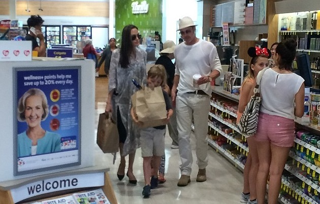 Acestea sunt ultimele imagini cu ANGELINA JOLIE şi BRAD PITT împreună!