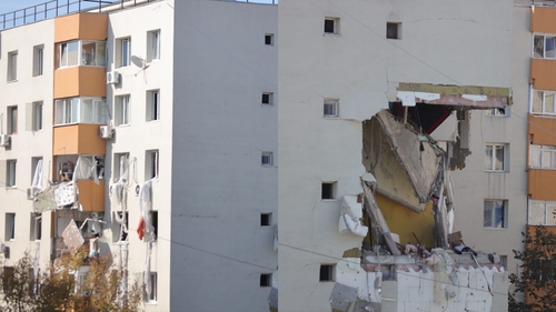 Ce s-a întâmplat cu o zi înainte de explozia blocului din Sectorul 5 al Capitalei. O locatară a semnalizat indiferența autorităților