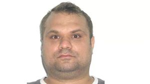 L-ați văzut pe acest bărbat? Anunțați autoritățile!