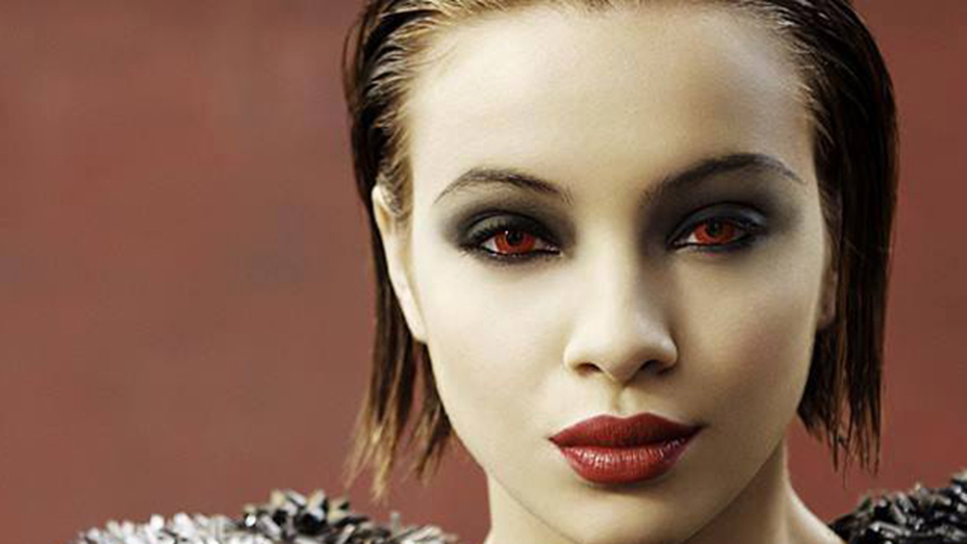 Concurenta “Next Top Model”, ucisa in casa iubitului ei! Principalul suspect are doar 19 ani