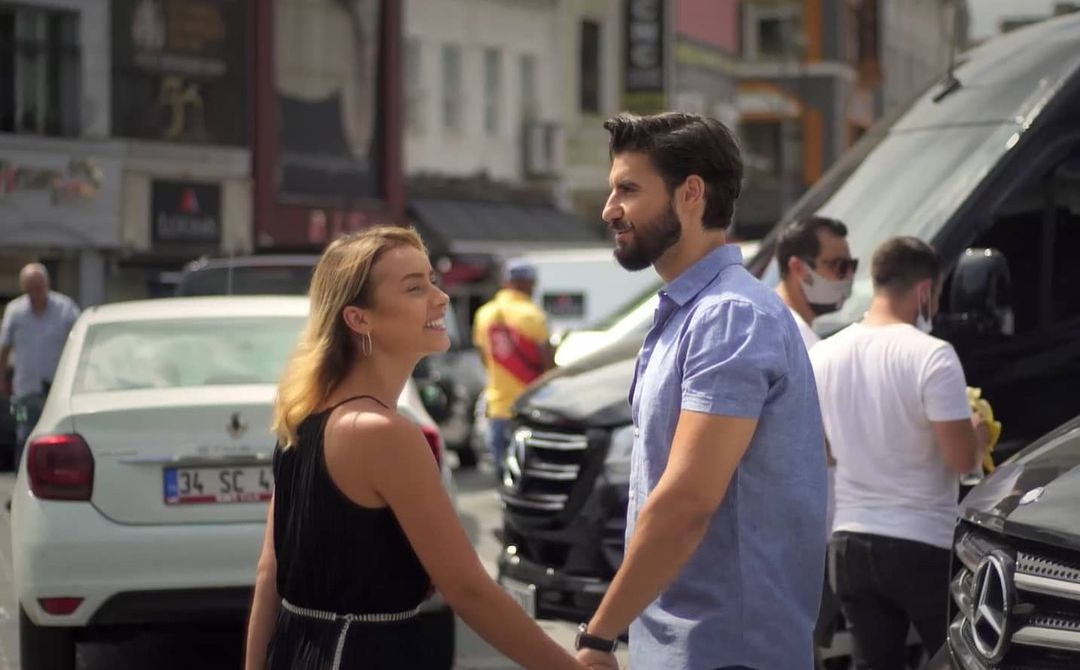 Una dintre concurentele de la Survivor de pe Pro TV a participat în trecut la emisiunea Burlacul de la Antena 1. Cine este tânăra din echipa Războinicilor