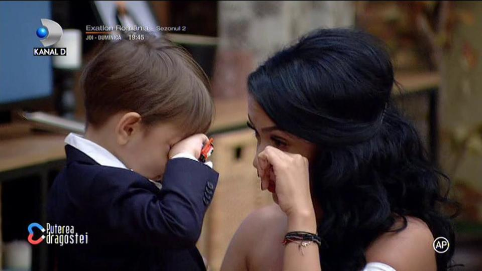 Băiețelul Andreei Mantea a plâns de ziua lui: ”A spus că n-o să aibă cine să-i spună ”La mulți ani!””