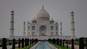 Avertizare MAE: Evitați călătoriile în India. Cetățenii străini trebuie să părăsească statul