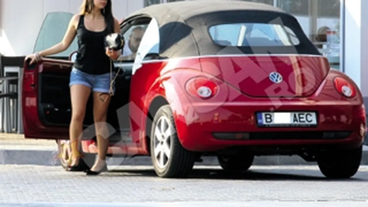 Adela prefera sa stea retrasa! Fiica despre care Viorel Catarama nu vorbeste niciodata