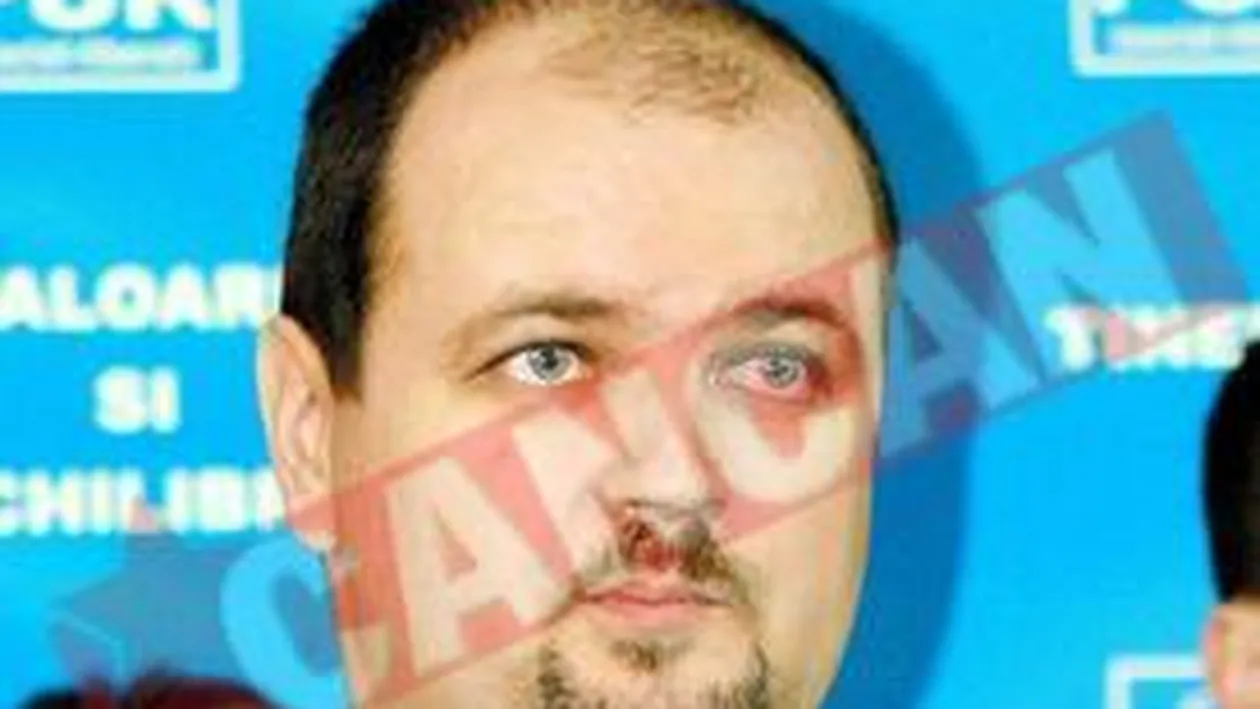 Au afisat lista rusinii la avizierul blocurilor
