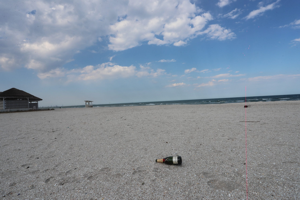 La mare, la soare… plajele sunt goale! Stațiunea Mamaia a ajuns de nerecunoscut. VIDEO