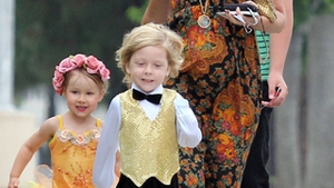 Tori Spelling este din nou gravida! Asteapta al patrulea copil la numai cinci luni dupa ce a nascut!