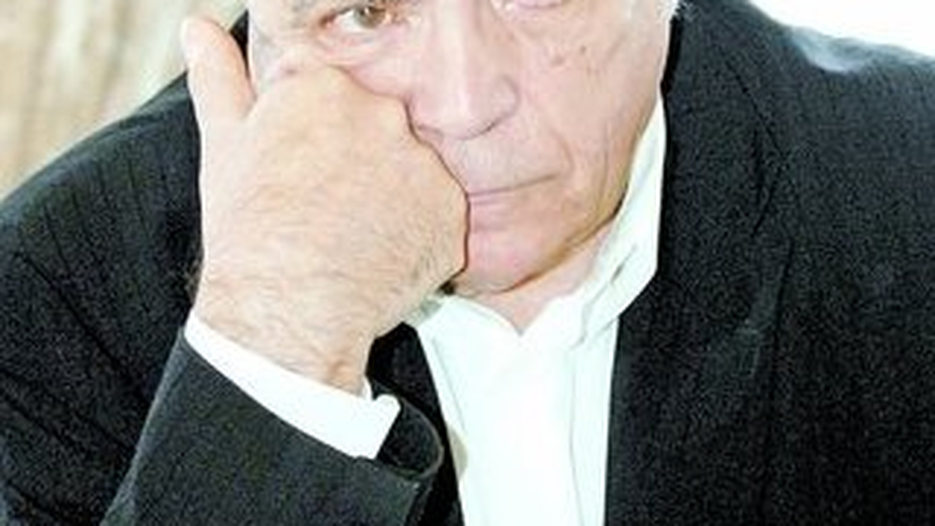 Nicolae Manolescu, ambasadorul Romaniei la Paris de pe langa UNESCO, din nou liber. Plateste 1.500 de lei pensie alimentara