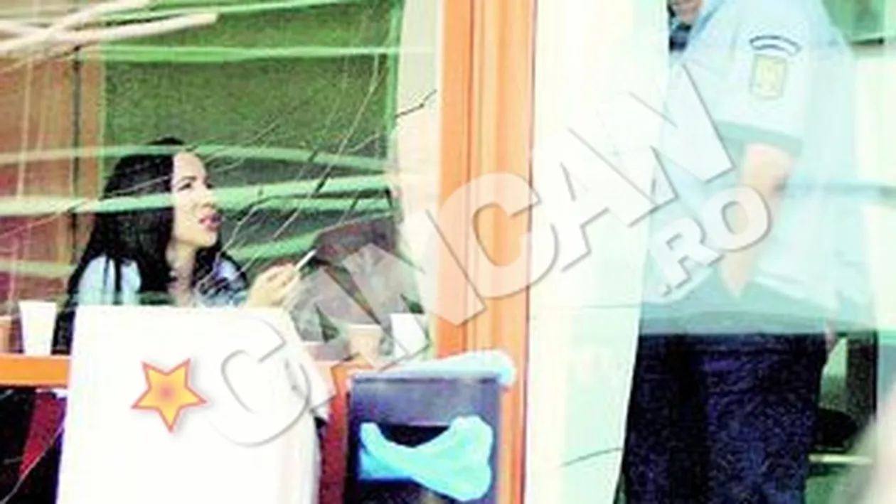 Colegii de platou i-au stricat pauza de barfa! Afrodita a fost supusa unui interogatoriu maraton de agentul Chiorete