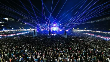 Ei merg în weekend la mega festivalul de la Constanţa. Vedetele merg la NEVERSEA!
