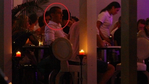Se apropie “Sfarsitul lumii”?! Nikolic a iesit intr-o seara la doua terase fara sa puna gura pe alcool!