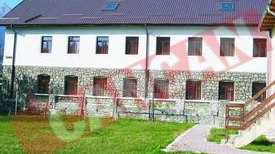 Tabere gratuite pentru elevii studiosi