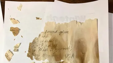 Doi pescari au găsit o sticlă cu un mesaj scris în 1989, în mijlocul râului. Când au citit scrisoarea și au aflat cine e autorul și ce s-a întâmplat cu el, au început să plângă