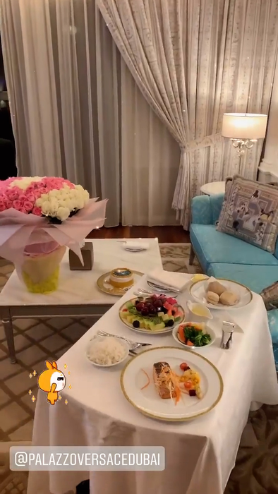 Masă regească a avut Mădălina Ghenea în Dubai, unde a petrecut câteva zile