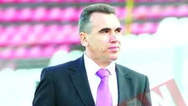 Penescu se roaga de Gigi sa i-l dea gratis pe Neaga