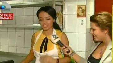 VIDEO Andreea Mantea si-a serbat ziua in... bucatarie! Vezi ce mancaruri a pregatit pentru invitati!