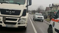 Accident cumplit în Prahova. Un copil de 9 ani a fost lovit de un TIR