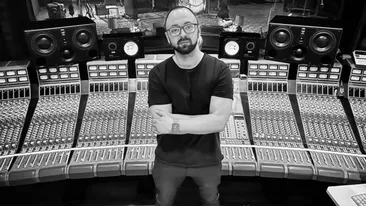 Românul din Oradea care câștigă o mulțime de premii Grammy. Cine este și cum a ajuns să lucreze cu marii artiști internaționali