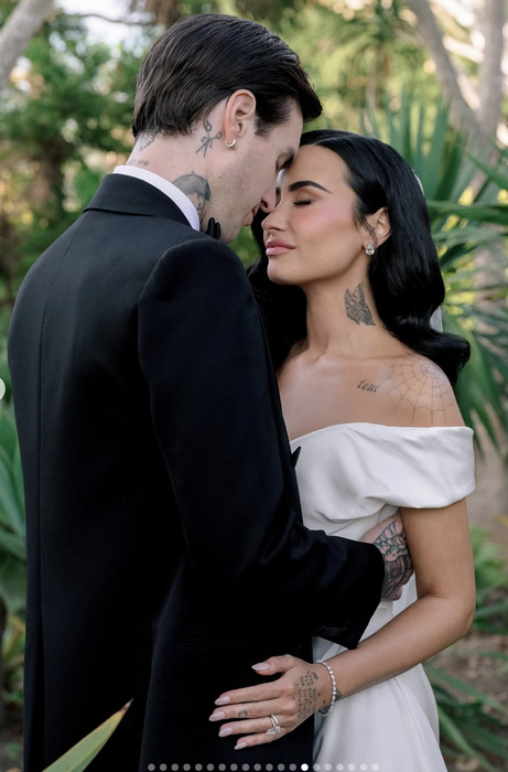 Demi Lovato și Jutes s-au căsătorit! Primele imagini cu artista în rochie de mireasă