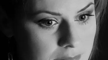 Malina, in lacrimi la ultima sa aniversare! Vezi ce a dat-o peste cap in urma cu fix un an! Astazi ar fi implinit 38 de ani