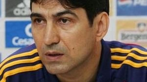 Piturca a renuntat la Dzafic